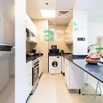 Modern Cozy 1 Bedroom Marina Near Tram Ain Sea View Balcony